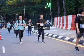 Runner Photo 4247717