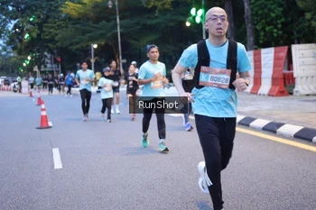 Runner Photo 4247722