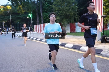 Runner Photo 4247790