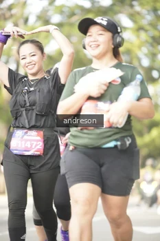Runner Photo 4247799