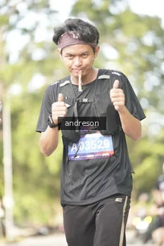 Runner Photo 4247818