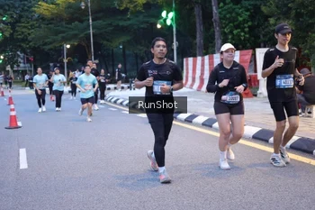 Runner Photo 4247849