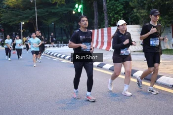 Runner Photo 4247851