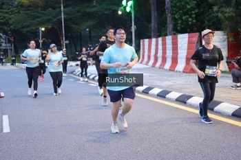Runner Photo 4247856