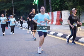 Runner Photo 4247874