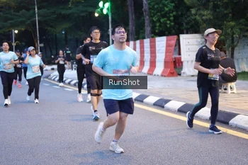 Runner Photo 4247879
