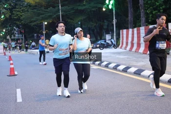 Runner Photo 4247886
