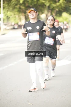 Runner Photo 4247891