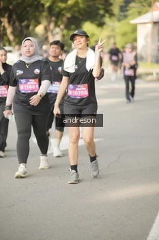 Runner Photo 4247920