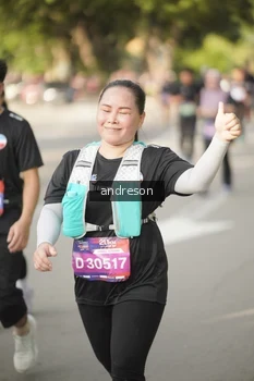 Runner Photo 4247943