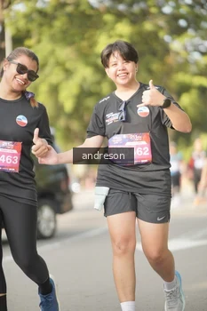 Runner Photo 4248024