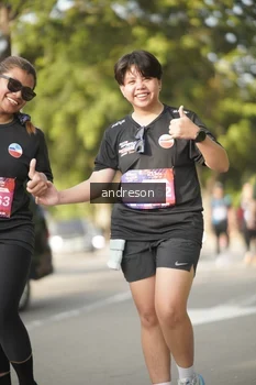 Runner Photo 4248028