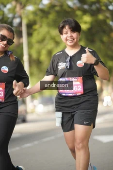 Runner Photo 4248045