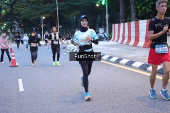 Runner Photo 4248046