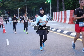 Runner Photo 4248052