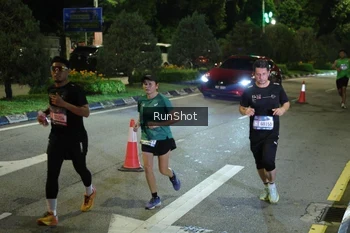 Runner Photo 4248061