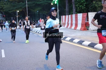 Runner Photo 4248062