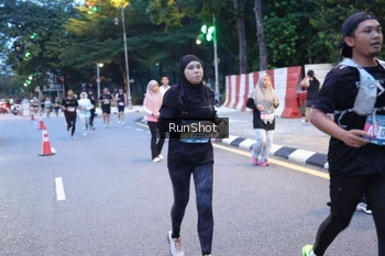 Runner Photo 4248074