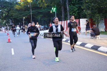 Runner Photo 4248083