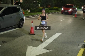 Runner Photo 4248085