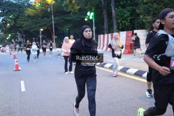 Runner Photo 4248090