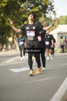 Runner Photo 4248094