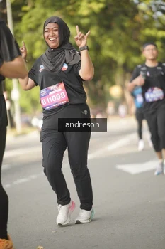 Runner Photo 4248129