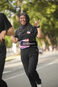 Runner Photo 4248144