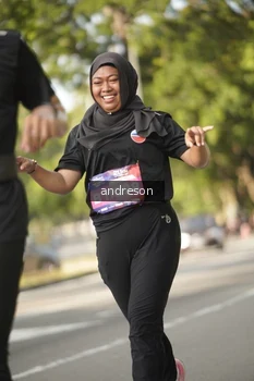 Runner Photo 4248150