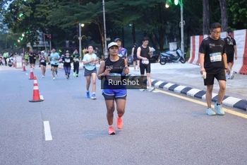 Runner Photo 4248169