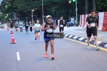 Runner Photo 4248173