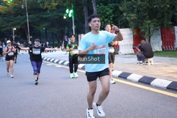 Runner Photo 4248222