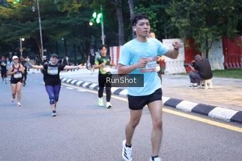 Runner Photo 4248227