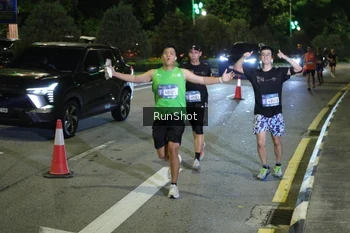 Runner Photo 4248236