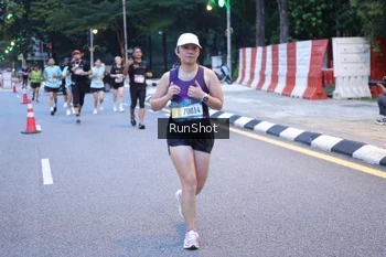 Runner Photo 4248243