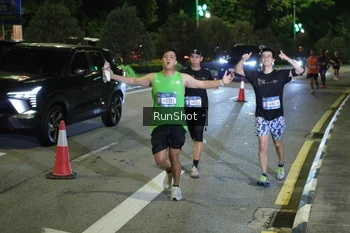 Runner Photo 4248251