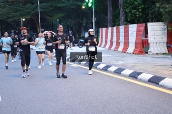 Runner Photo 4248252