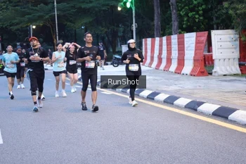 Runner Photo 4248260