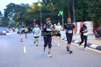 Runner Photo 4248273