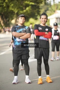 Runner Photo 4248275