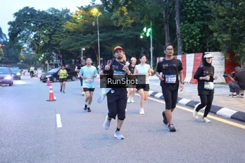 Runner Photo 4248280