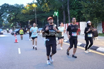 Runner Photo 4248282