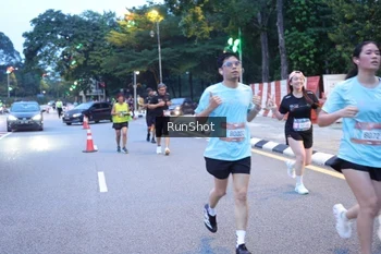 Runner Photo 4248285