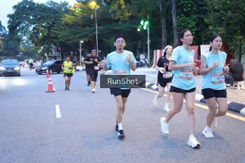 Runner Photo 4248291