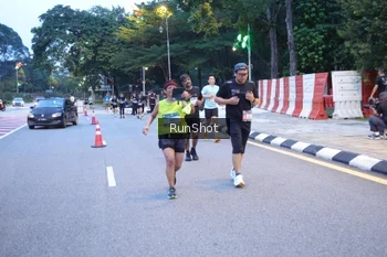 Runner Photo 4248302