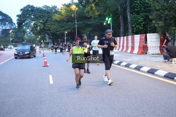 Runner Photo 4248311