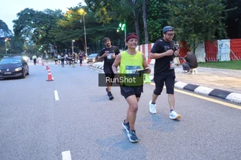 Runner Photo 4248319