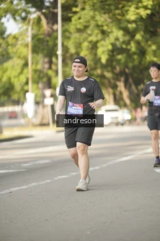 Runner Photo 4248331