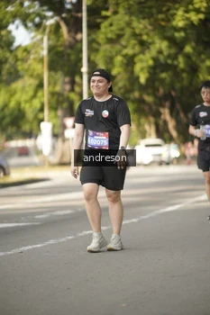 Runner Photo 4248337