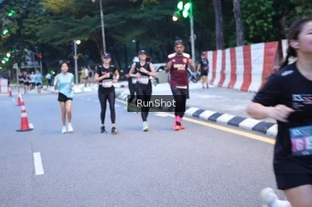 Runner Photo 4248349